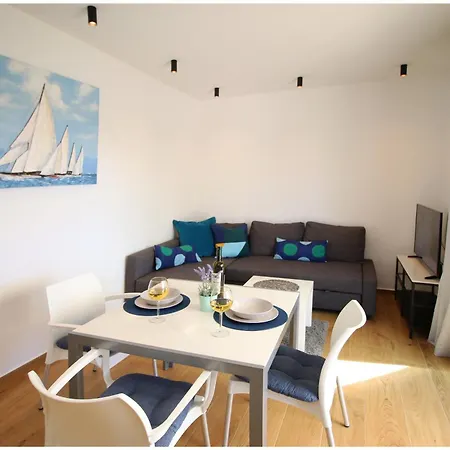 Apartman Royal 2 Primosten